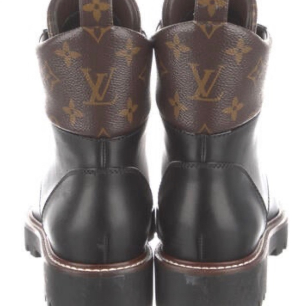 AUTHENTIC Louis Vuitton Graphic Print Combat Boots - Size 7.5 - Picture 3 of 10